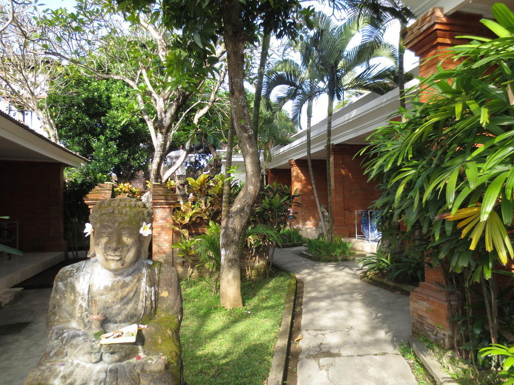 Laghawa Beach Hotel Sanur Extérieur photo